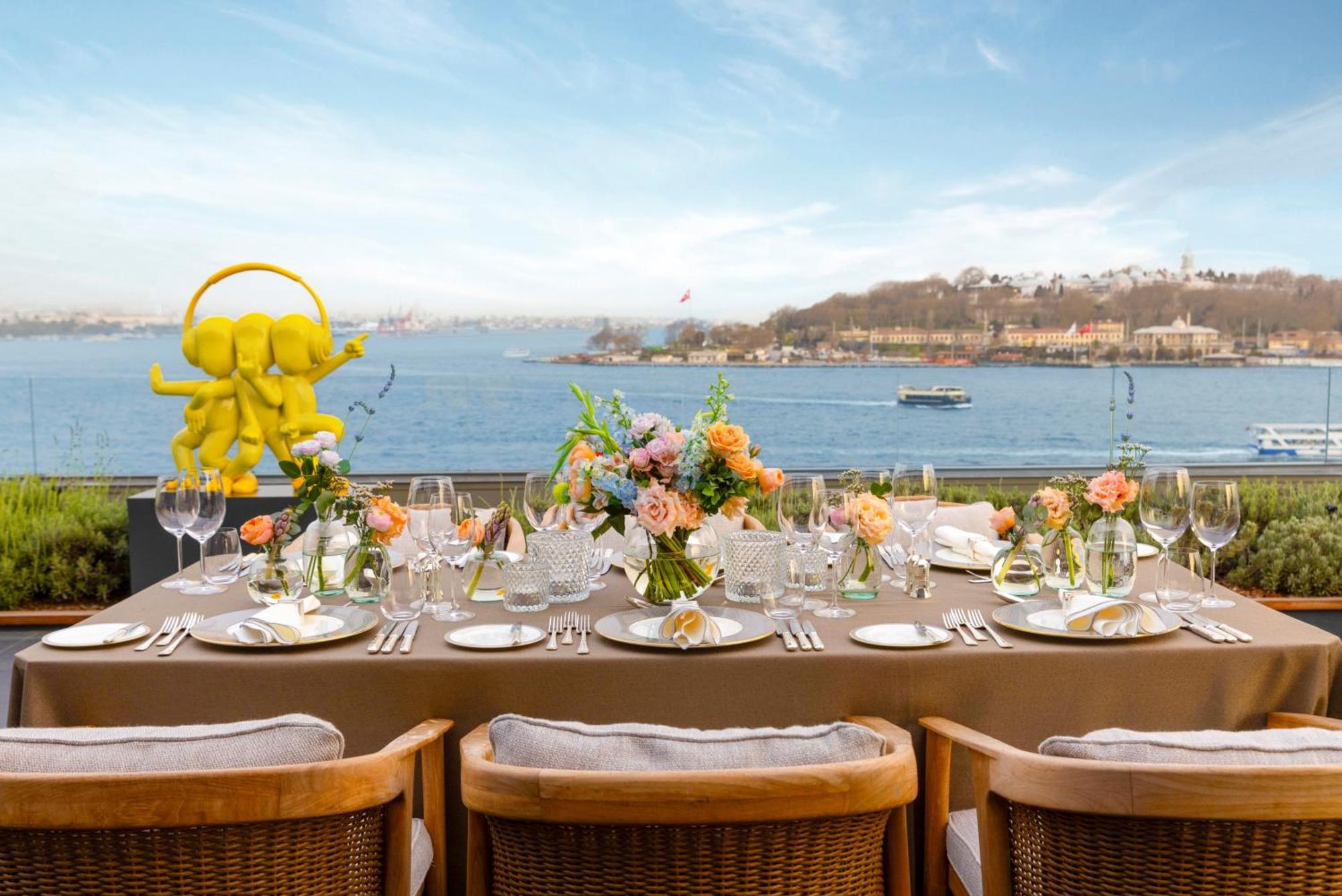 The Peninsula Istanbul Hotel Exterior photo